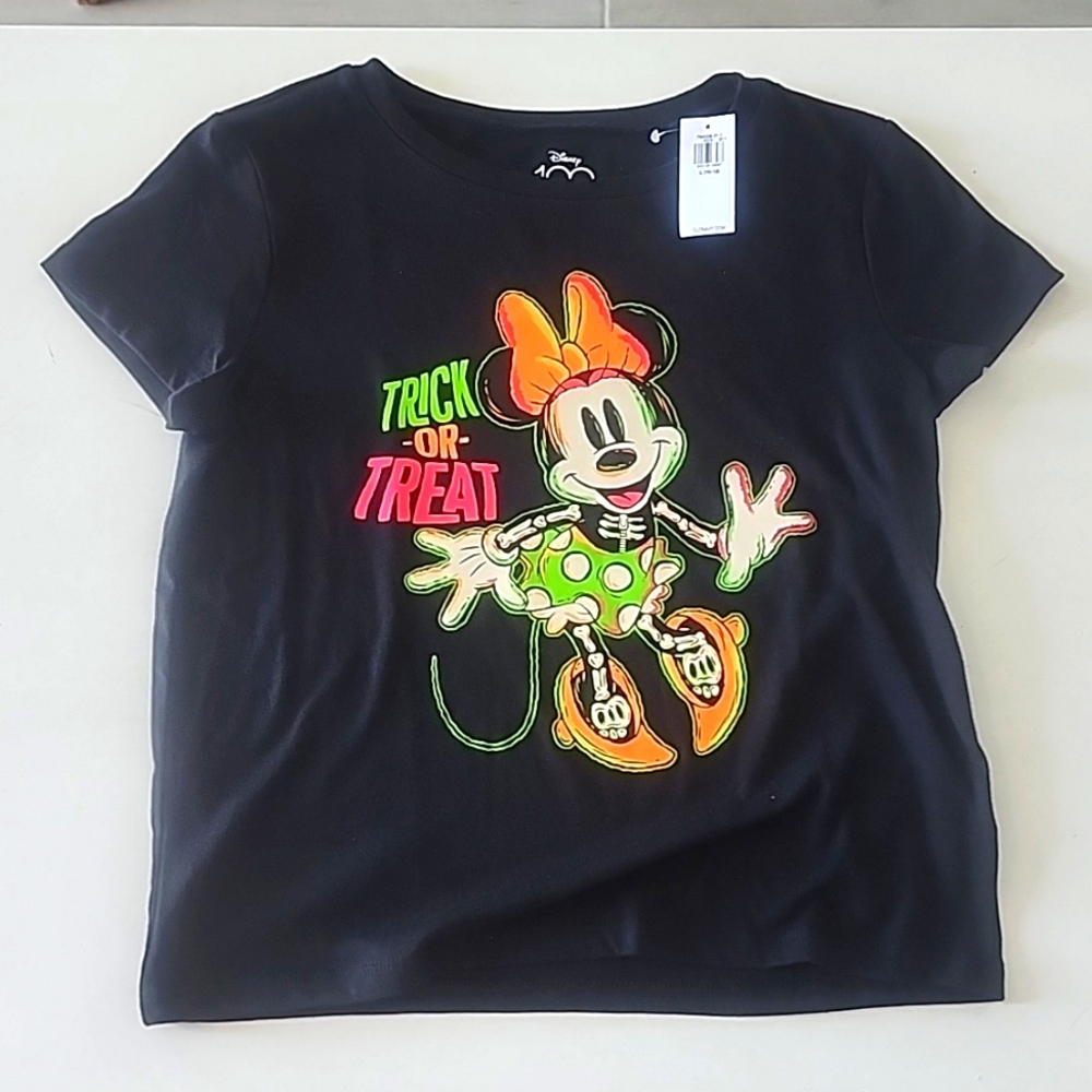 Old Navy Minnie Mouse Halloween shirt